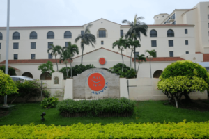 ホテル日航アリビラ外観